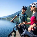 Julia בית הארחה