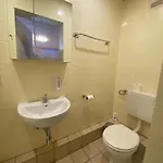 Julia 3* פלד אם סי