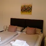 בית הארחה Julia פלד אם סי