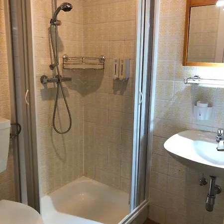Julia Guest house