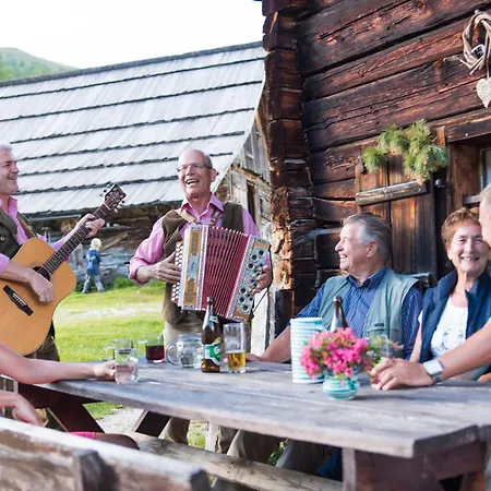 게스트하우스 Julia 펠뎀시